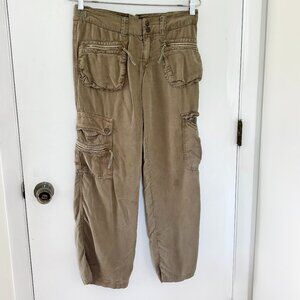 Guess | Low-Rise Y2K Cargo Pants - Size 26
